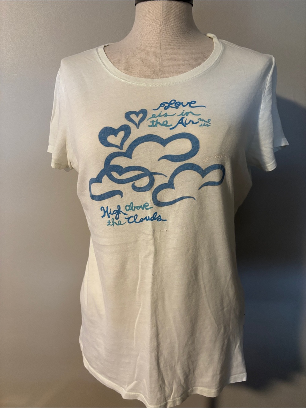 American Eagle Outfitters White Tee with Blue Cloud Graphic